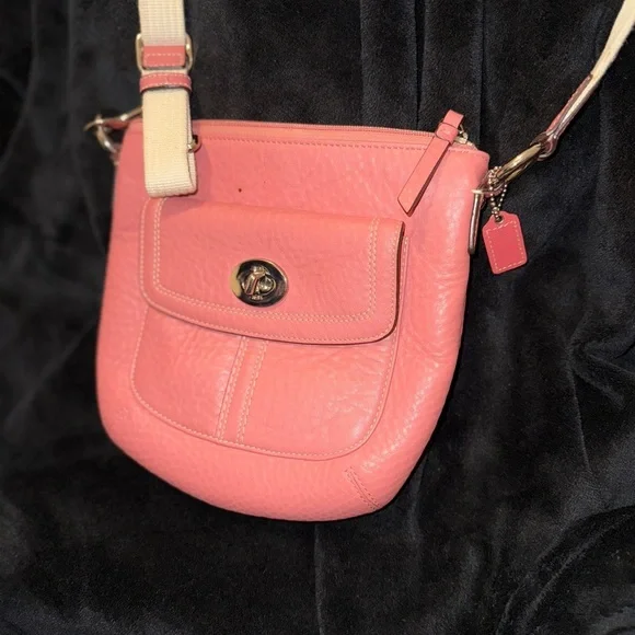 Coach Coral Crossbody Bag with Gold Details - Picture 2 of 16